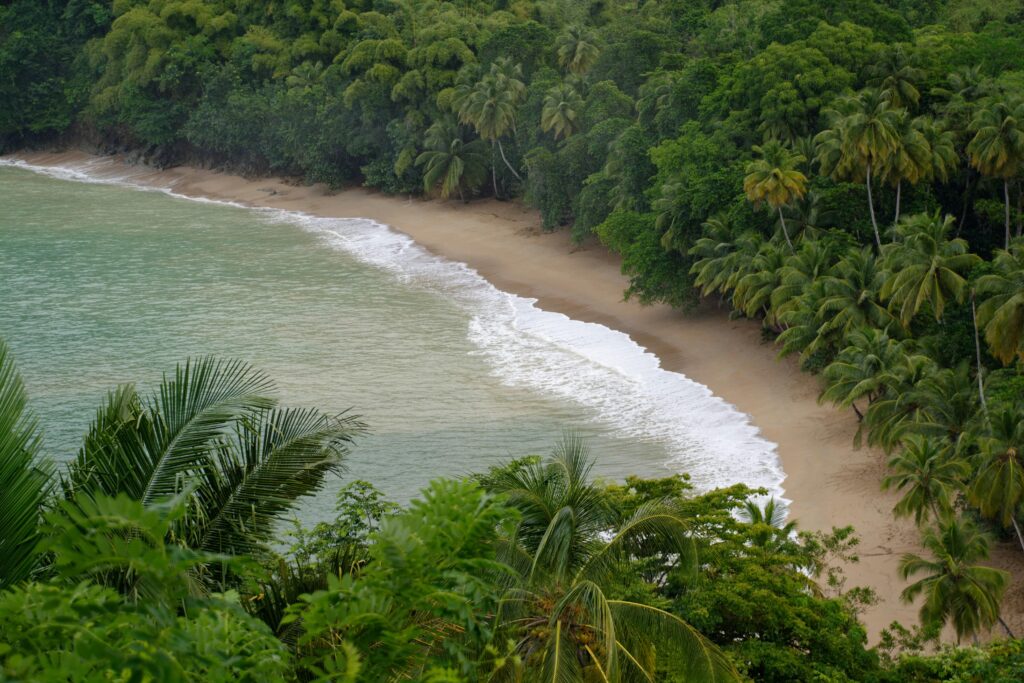 Cocos Beach – Costa Rica: An Adventure in the Heart of the Ocean