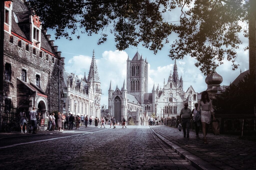 🎨 Second Stop: Bruges – The City Where Time Stood Still
