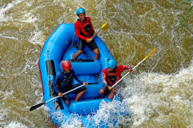 Whitewater rafting on the Nile River in Uganda - serapeumtours.com