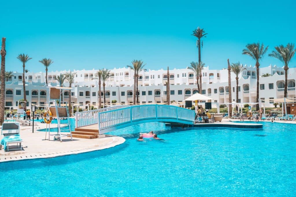 budget travel to Sharm El-Sheikh