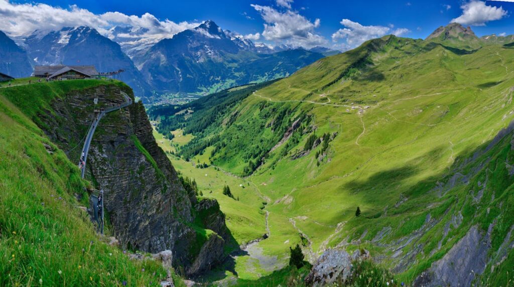 Mountain climbing tours in the Swiss Alps