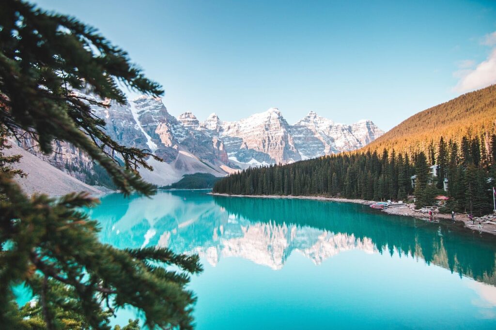 Canada — Canoeing in Banff