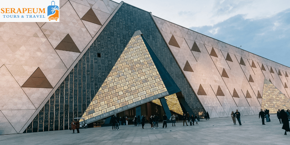 Things to do in Cairo exploring the Egyptian Museum artifacts